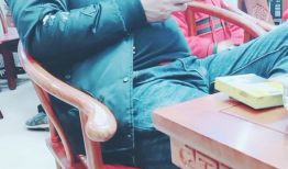 美男短视频,魅力四溢，瞬间捕获眼球